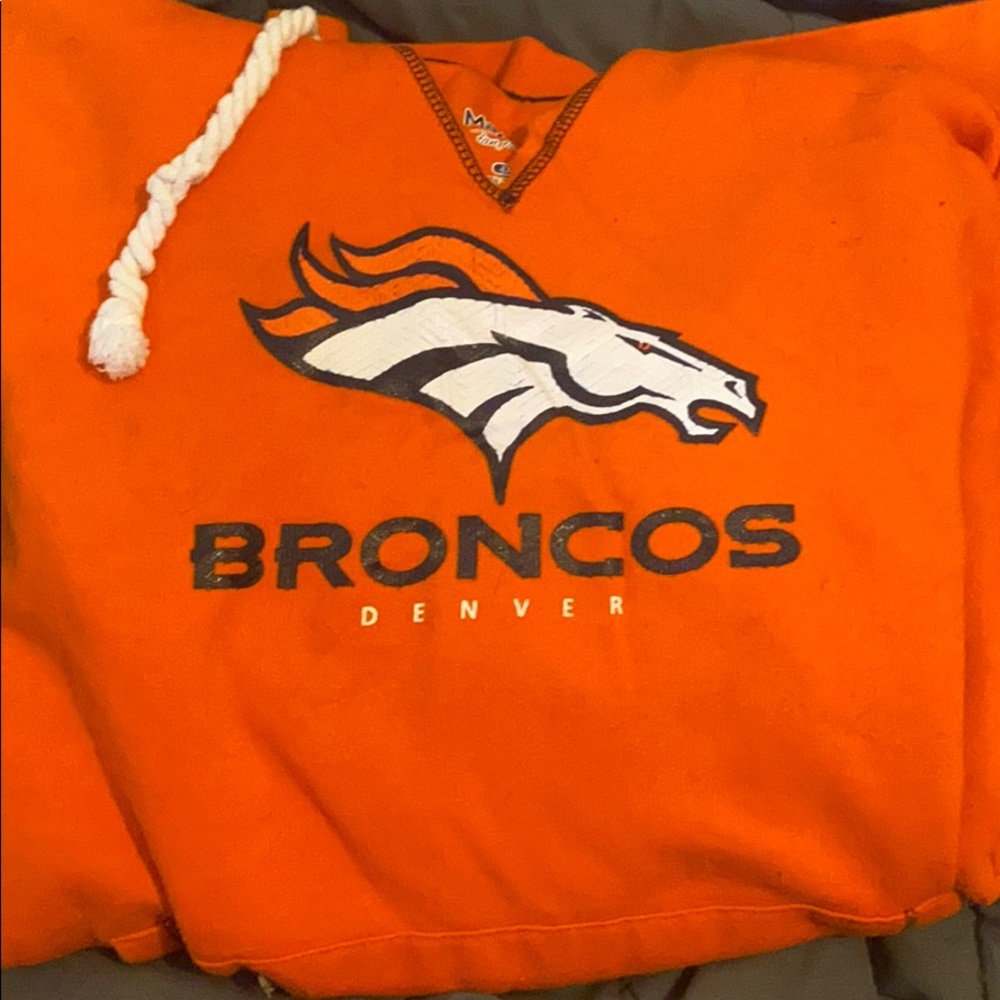 Women’s 4xl Denver Broncos sweatshirt